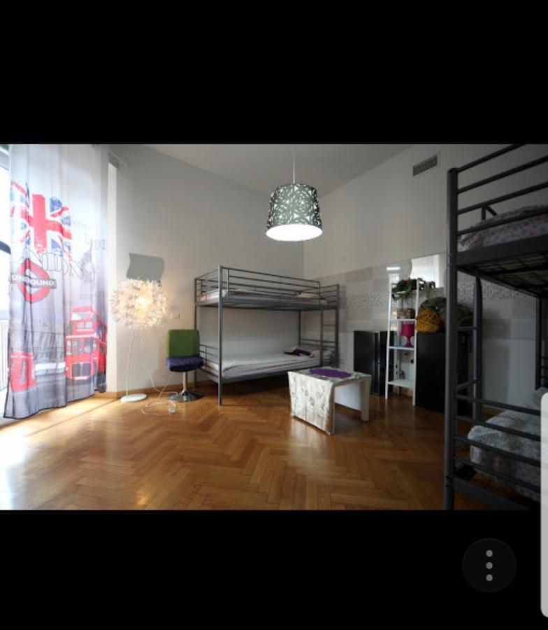 Family Hostel Milano Екстер'єр фото